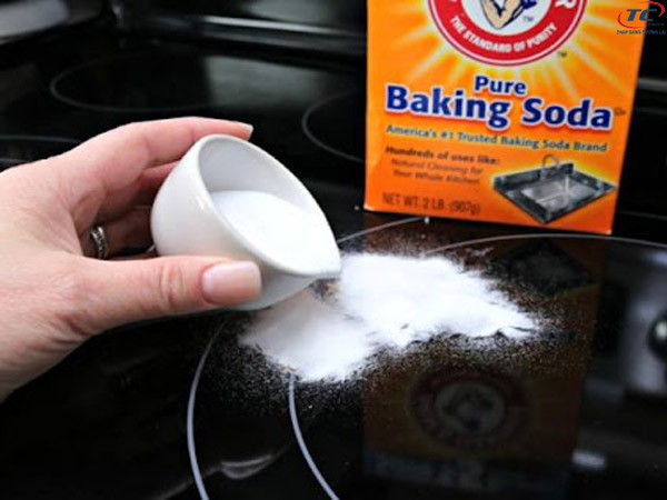 Sử dụng hỗn hợp giấm và baking soda